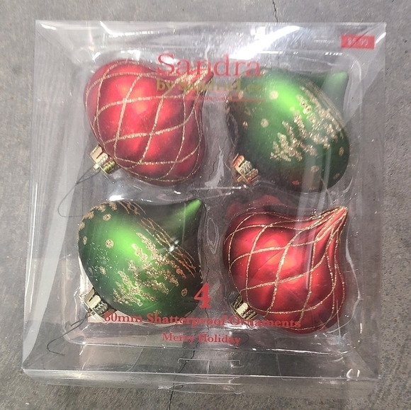 SANDRA by Sandra Lee ornaments - Picture 1 of 1